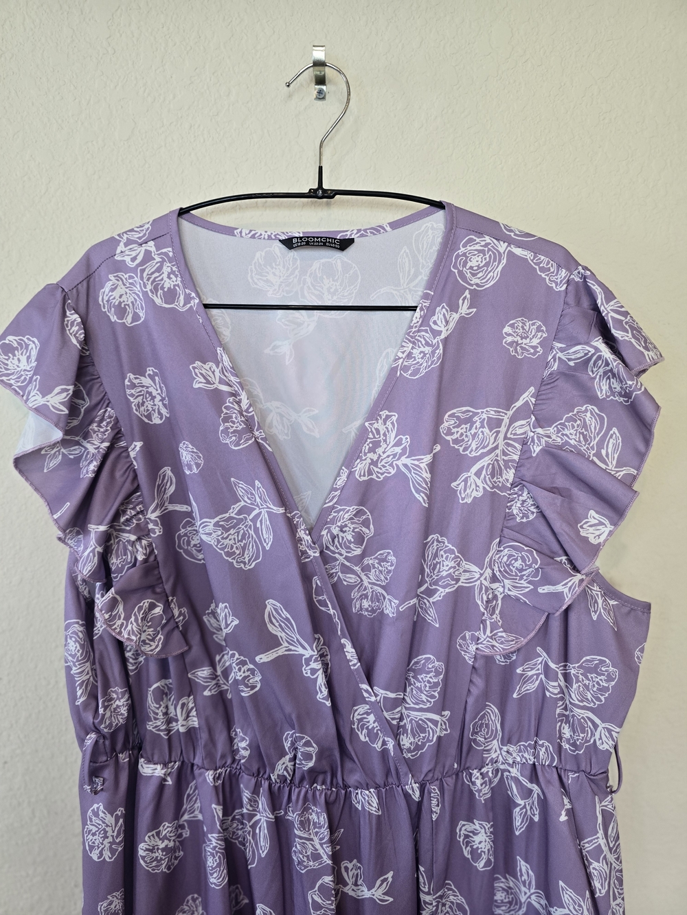 NWOT BloomChic Lavender Floral Wrap Dress Sz 18/20 - Picture 3 of 6